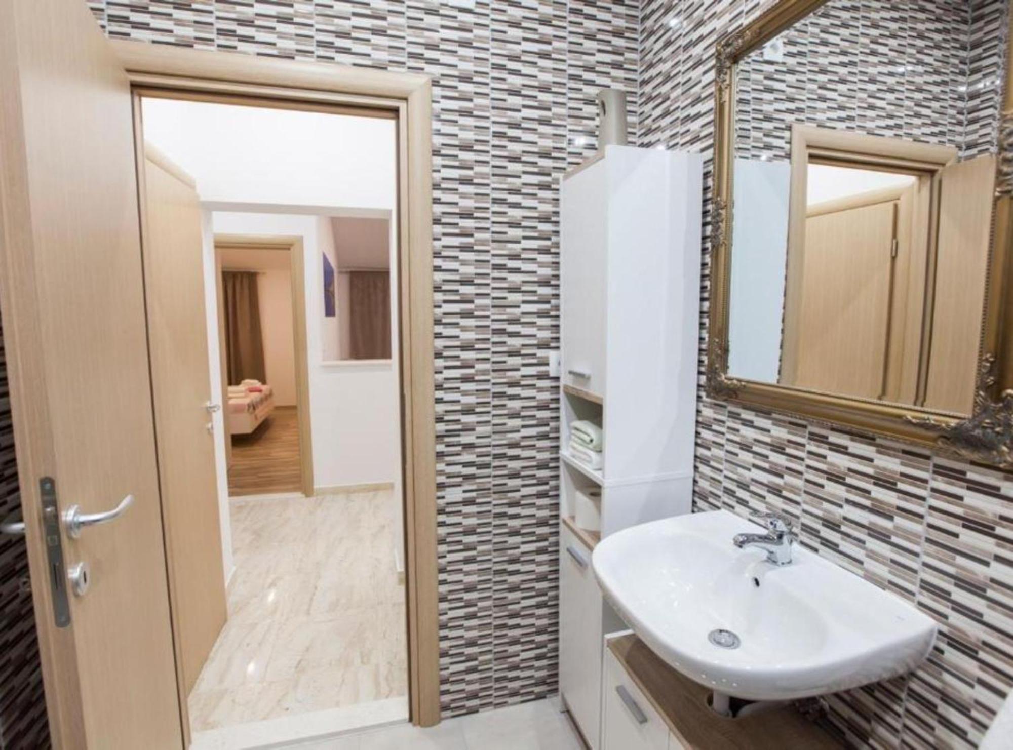 Apartment Dalmatia Kaštela Екстериор снимка