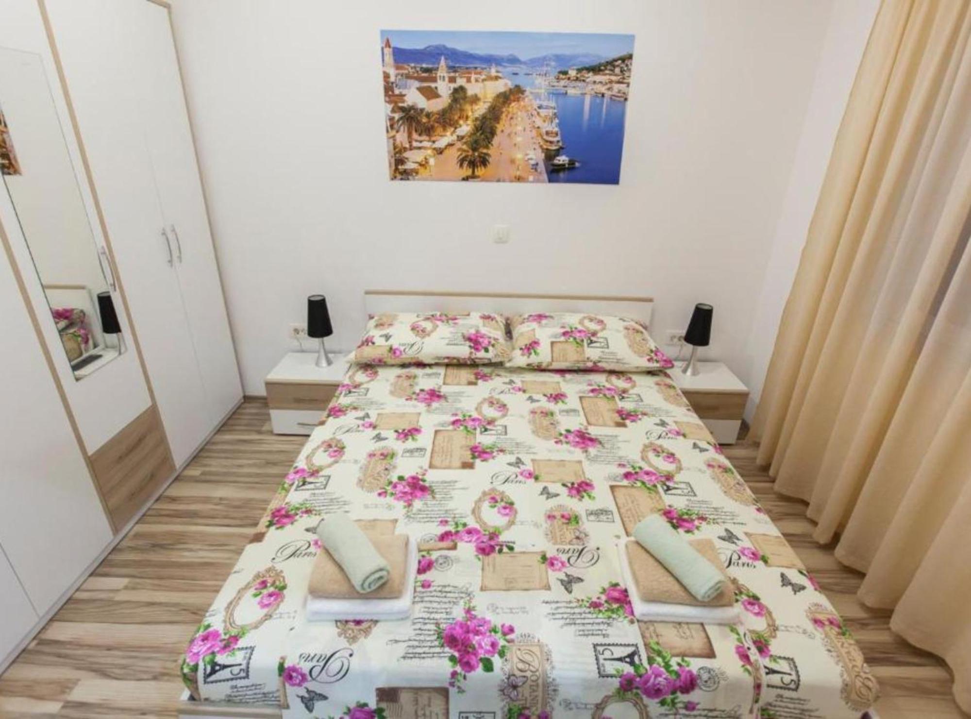 Apartment Dalmatia Kaštela Екстериор снимка