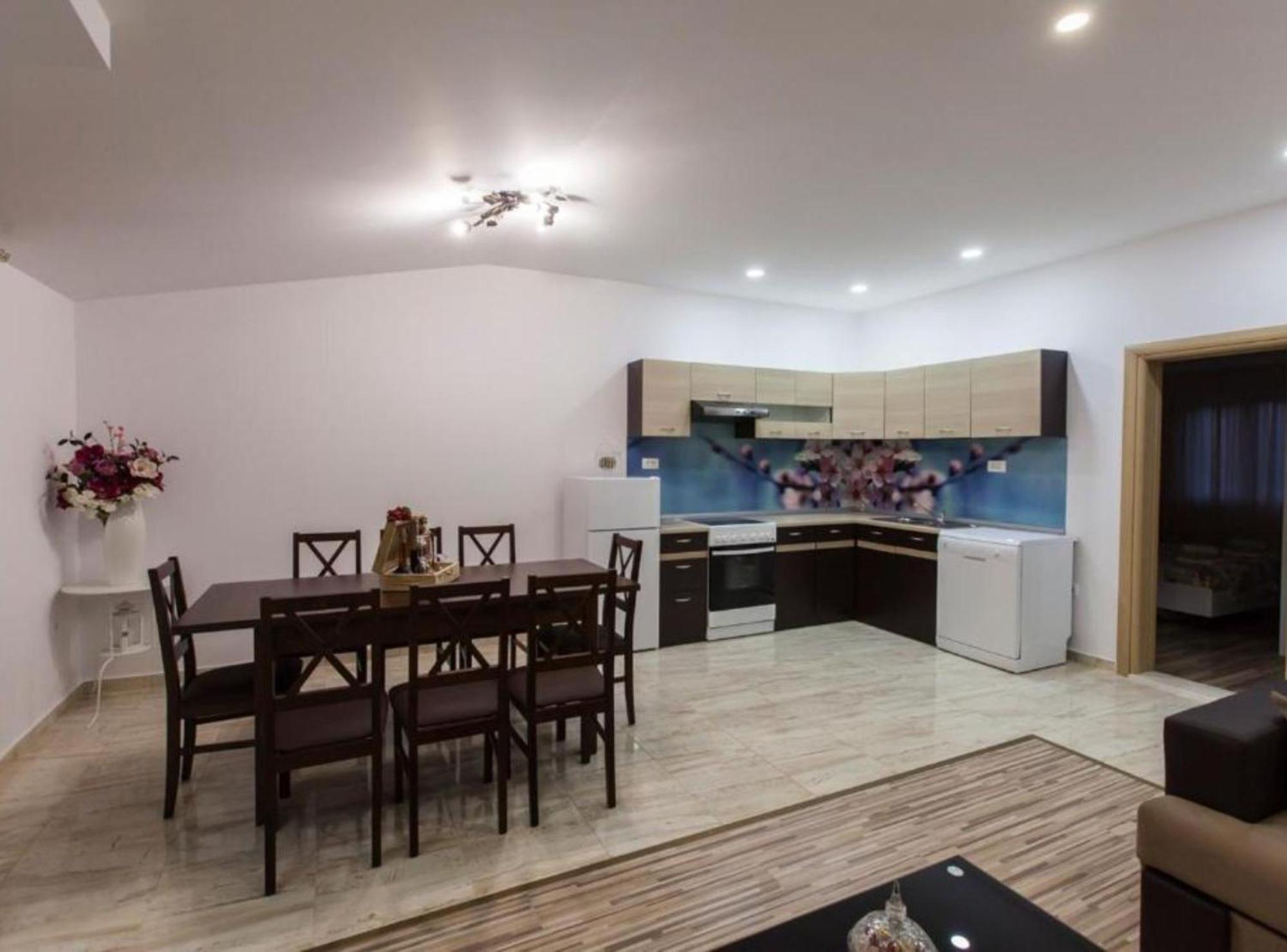 Apartment Dalmatia Kaštela Екстериор снимка