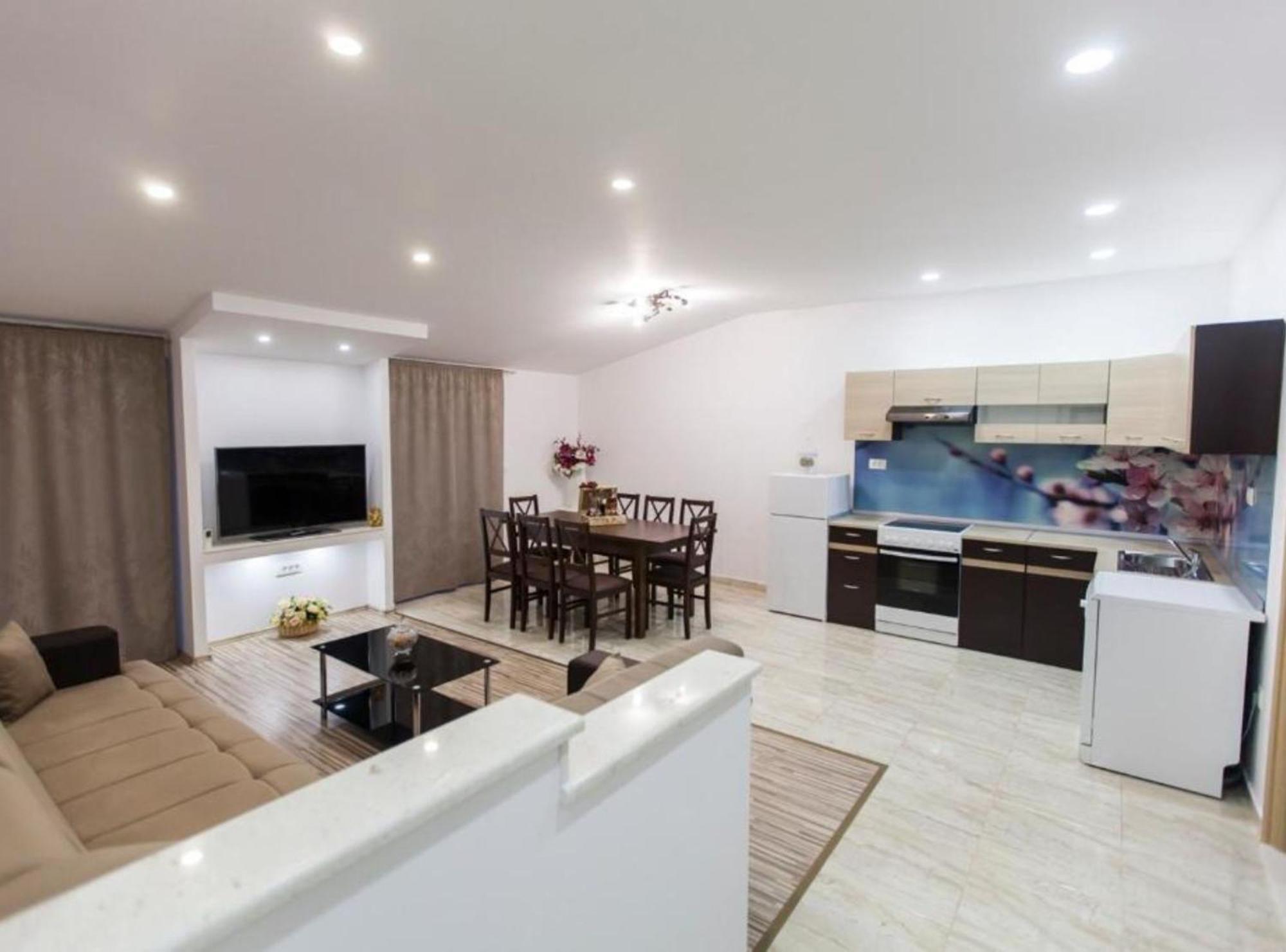 Apartment Dalmatia Kaštela Екстериор снимка