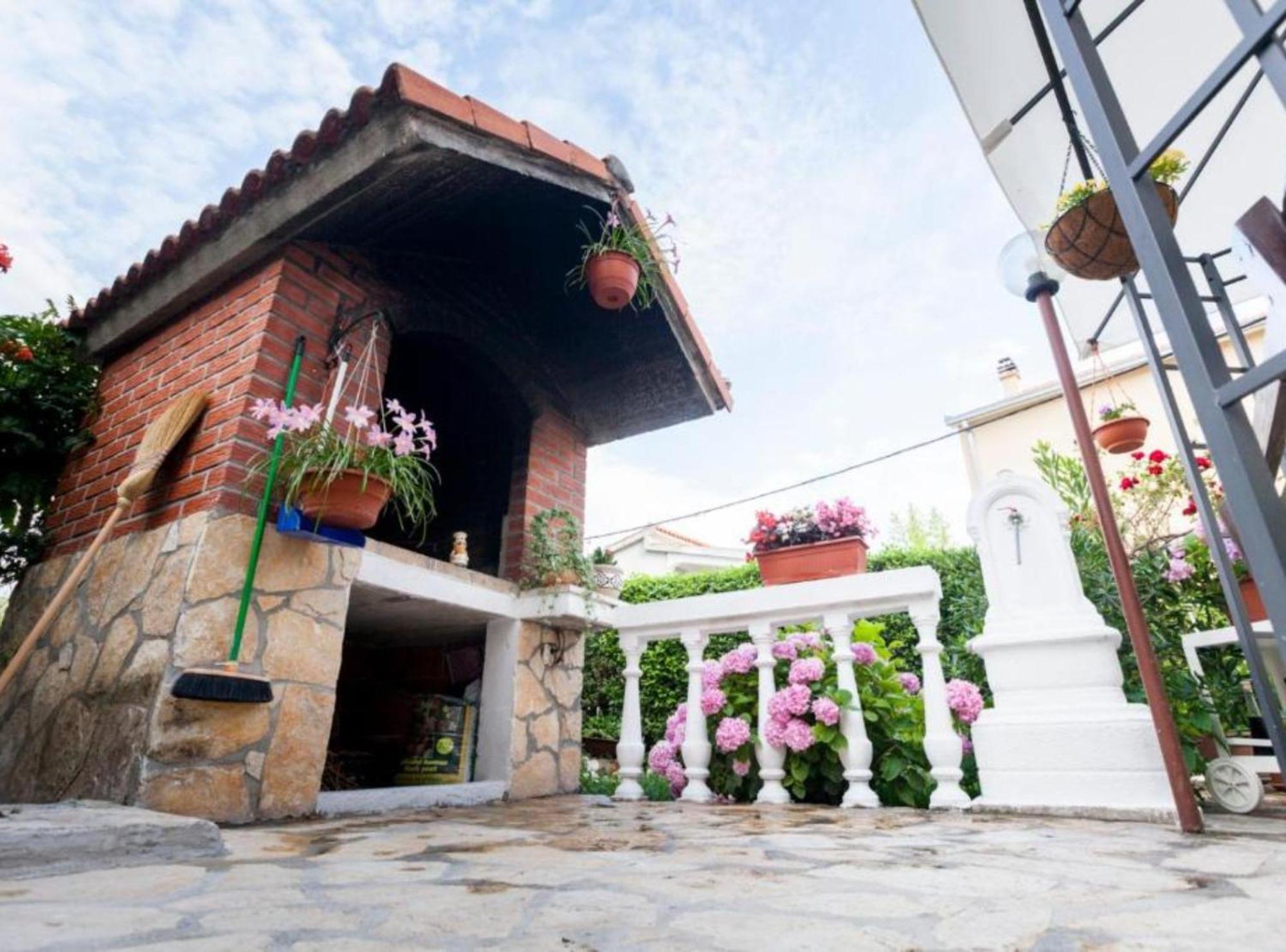 Apartment Dalmatia Kaštela Екстериор снимка