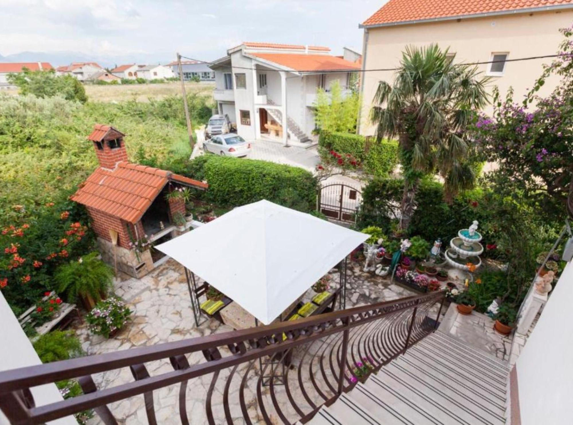 Apartment Dalmatia Kaštela Екстериор снимка