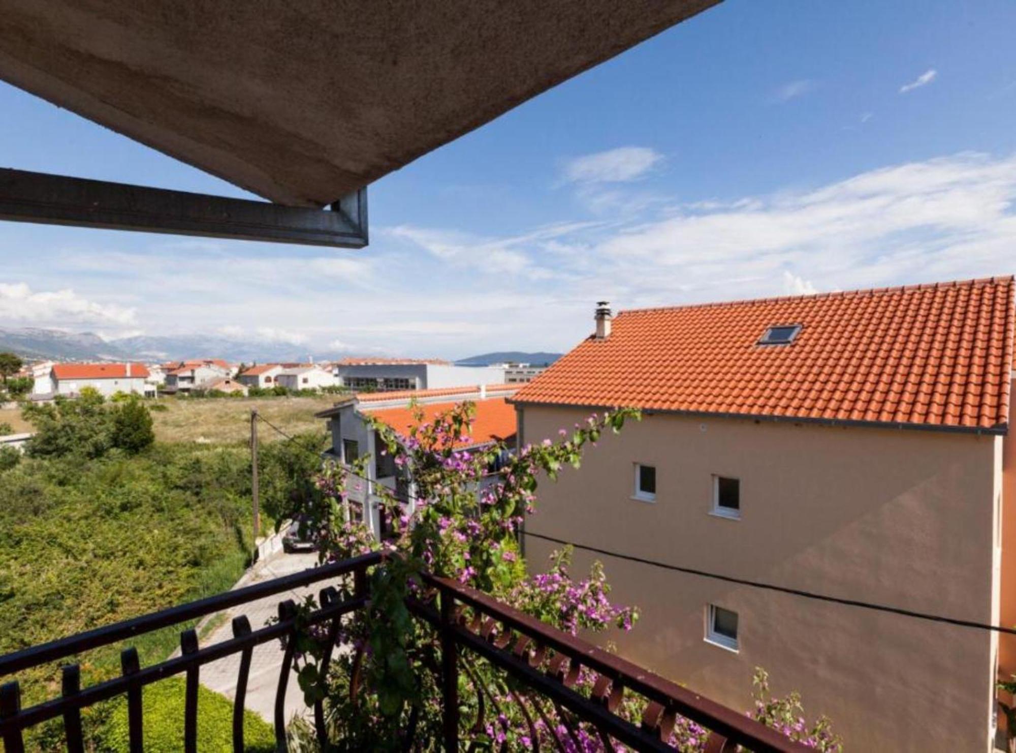 Apartment Dalmatia Kaštela Екстериор снимка
