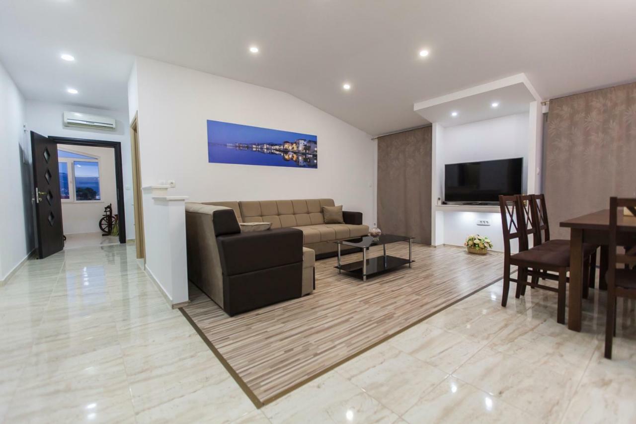 Apartment Dalmatia Kaštela Екстериор снимка